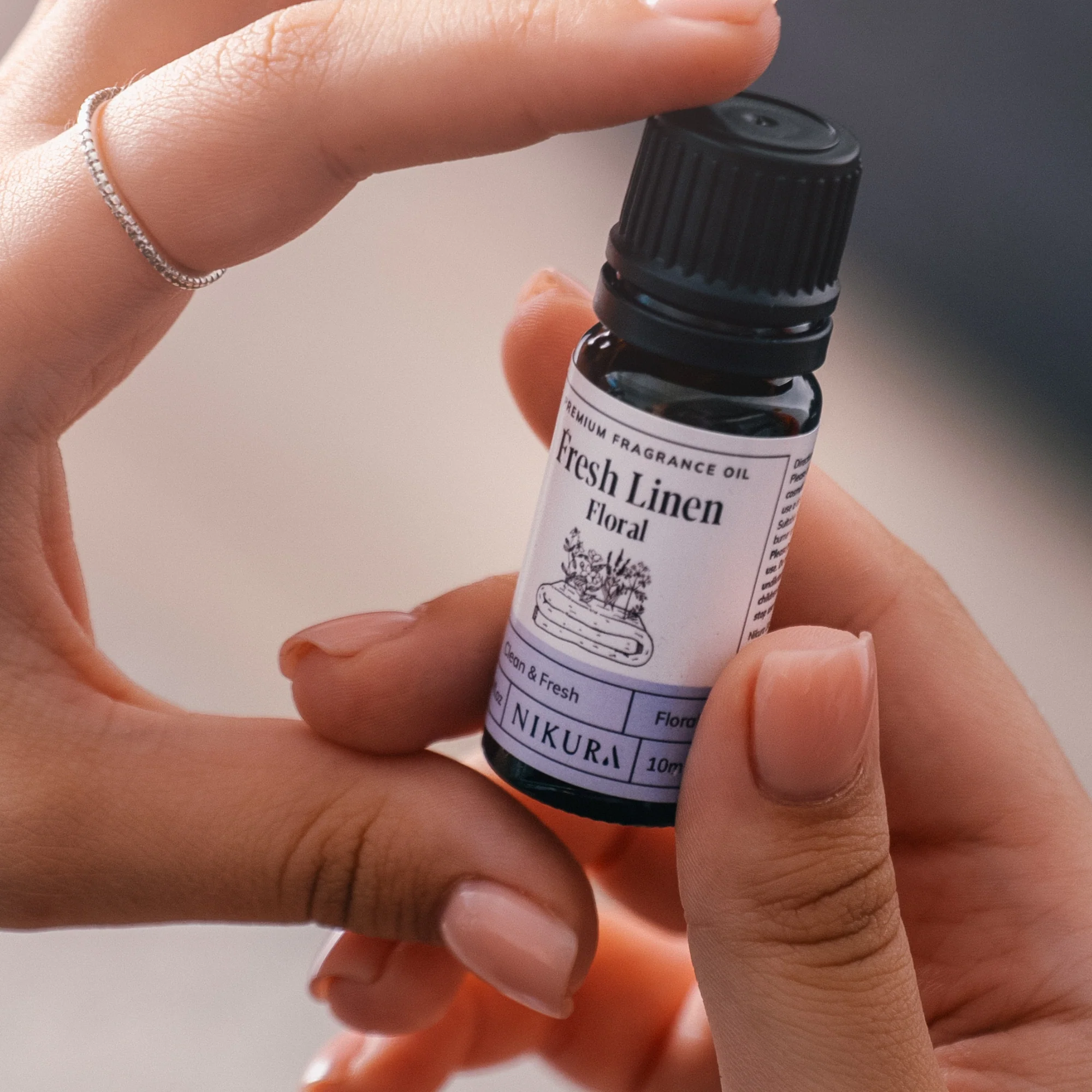 Fresh Linen Fragrance Oil | Floral - Image 4